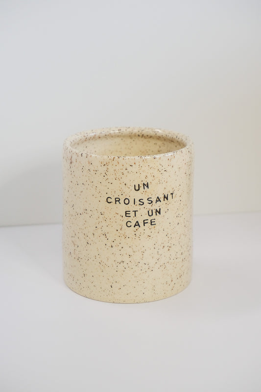 'un croissaint et un cafe' dimple cup