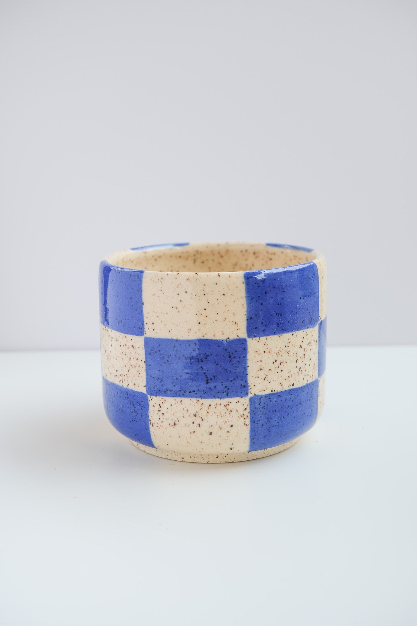 checkered blue mini cup