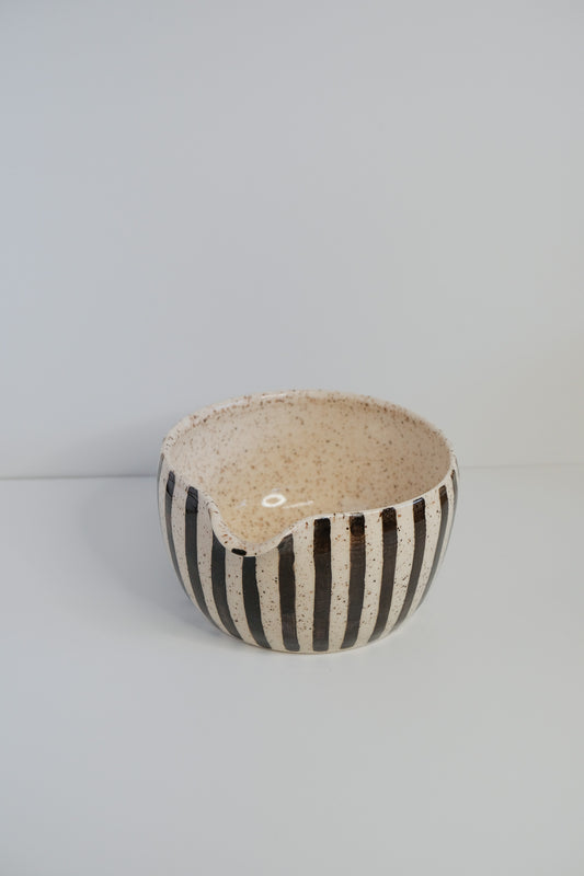 'striped brown' matcha bowl