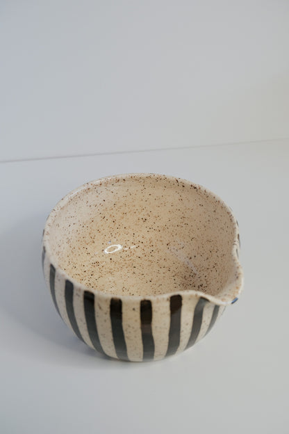 'striped brown' matcha bowl